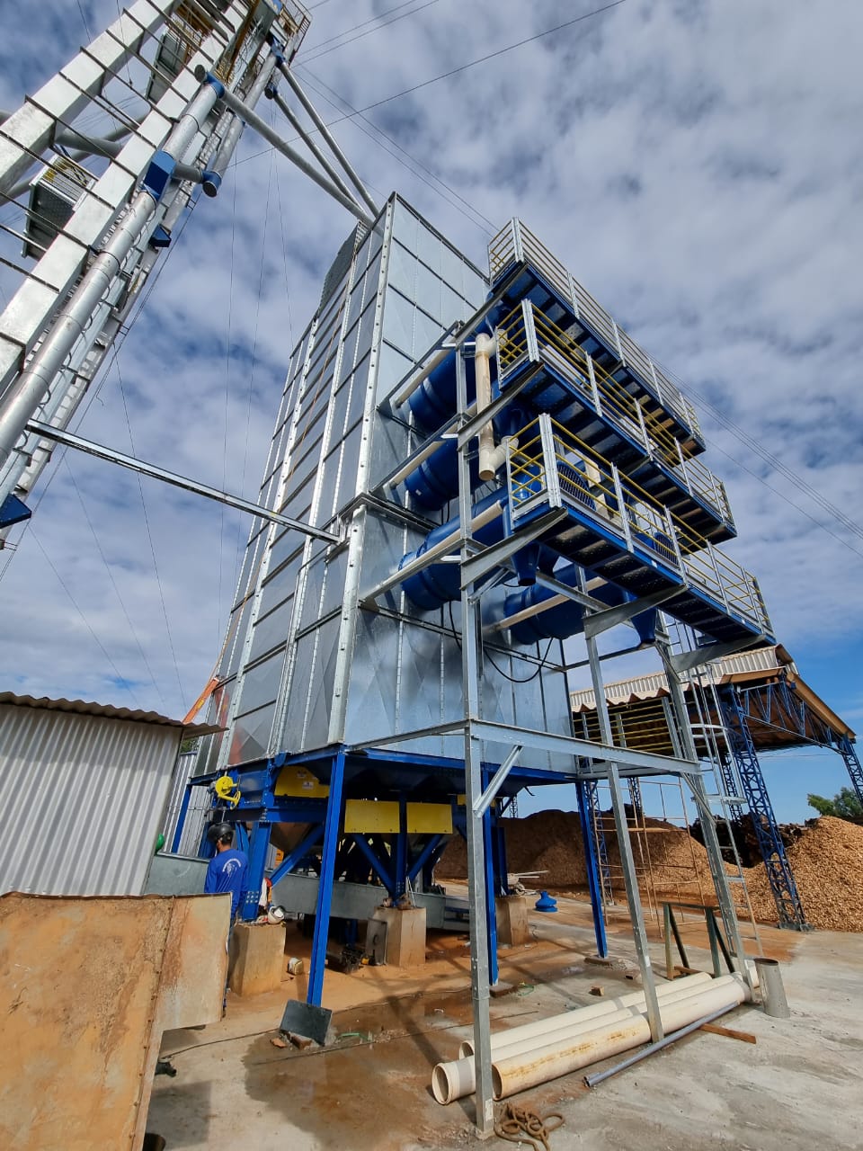 WhatsApp Image 2025-04-01 at 09.43.27 (1).jpeg